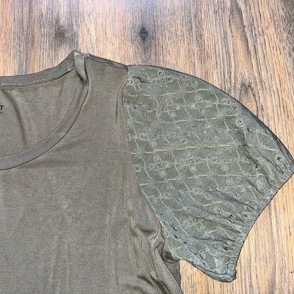 EUC Torrid 0x Supersoft Knit Short Sleeve Top - Picture 2 of 3